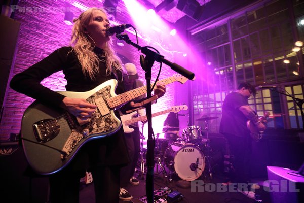 SOFTCULT - 2023-04-20 - PARIS - Supersonic - Mercedes Arn-Horn - Phoenix Arn-Horn